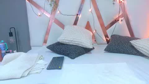 SELENE GIBSON online show from February 3, 7:52 pm