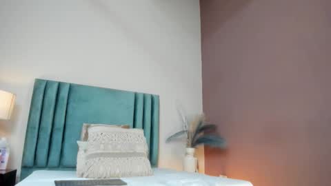 Selene Lujan online show from February 3, 11:59 am