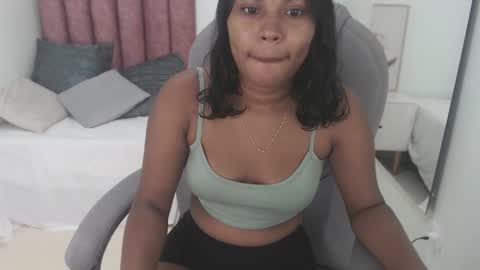 selenne carter online show from February 19, 12:45 pm