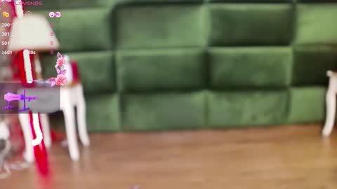 Selen online show from November 18, 8:24 pm