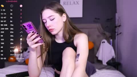 Selesta online show from October 24, 4:14 pm