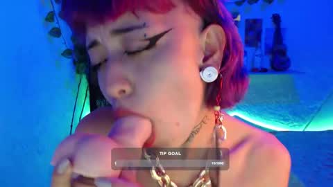 Snapshot of seley222 chatting on February 1, 12:29 am Ask me online show from February 1, 12:29 am