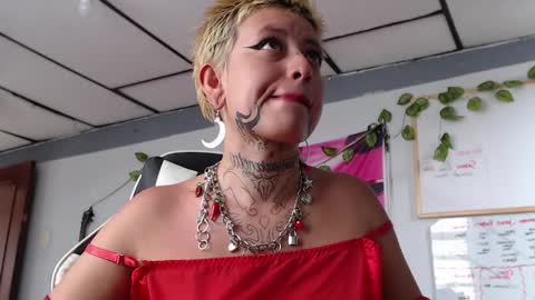 Snapshot of seley222 chatting on March 30, 2:29 pm Ask me online show from March 30, 2:29 pm