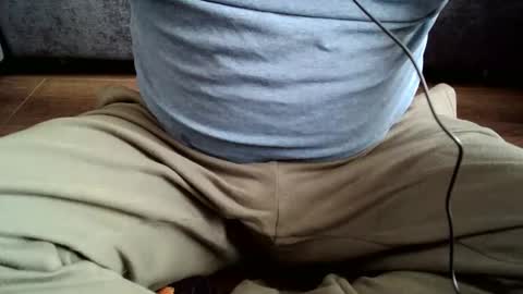 Snapshot of selfpound chatting on June 4, 1:39 pm selfpound online show from June 4, 1:39 pm