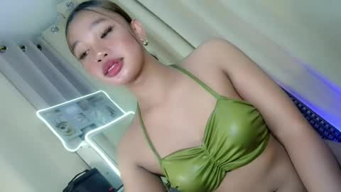 Jessy online show from June 24, 3:22 pm