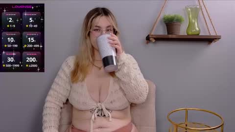 Snapshot of selina_thick chatting on January 12, 4:10 am Selina Mae online show from January 12, 4:10 am