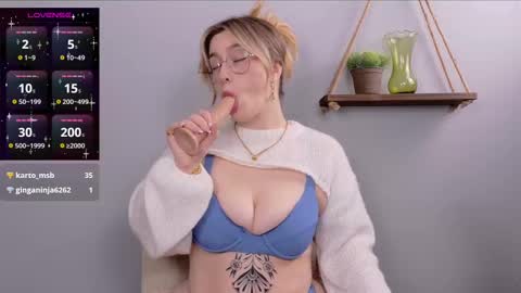 Snapshot of selina_thick chatting on January 17, 4:28 am Selina Mae online show from January 17, 4:28 am