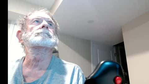 Snapshot of selkie2s chatting on September 15, 8:14 am selkie2s online show from September 15, 8:14 am