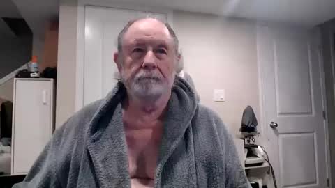 selkie2s online show from March 8, 5:06 pm