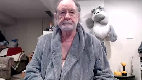 Snapshot of selkie2s chatting on April 24, 6:43 pm selkie2s online show from April 24, 6:43 pm