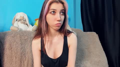 Mindy online show from December 22, 3:33 am