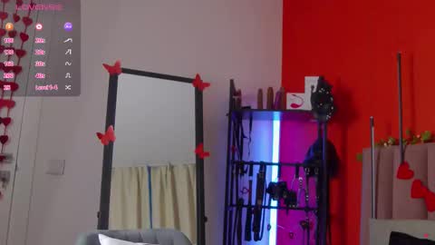 Nicole online show from February 3, 2:53 am