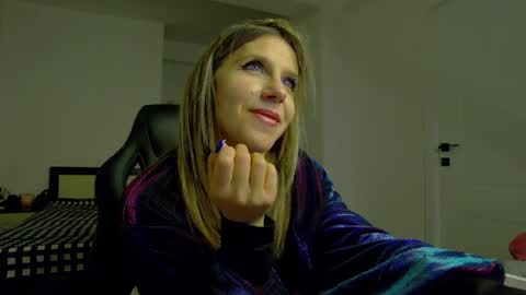 sellena_angel online show from May 1, 6:01 pm