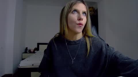 sellena_angels online show from April 15, 5:31 pm