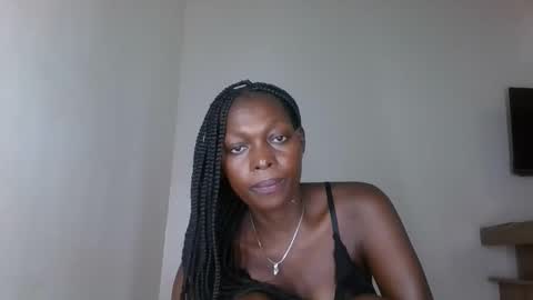 Snapshot of sellinprinces chatting on October 26, 7:25 am sellinprinces online show from October 26, 7:25 am