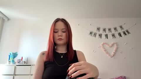 Lily online show from April 24, 9:12 am