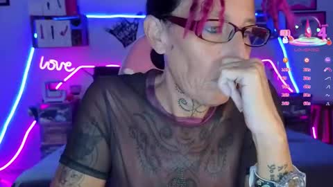 Selvaggia Del Caribe online show from January 15, 5:05 pm