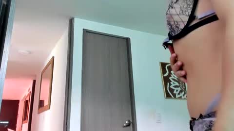 Snapshot of selyn_ chatting on October 11, 2:59 pm Selyn online show from October 11, 2:59 pm