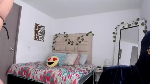 Snapshot of selyn_ chatting on October 20, 1:55 pm Selyn online show from October 20, 1:55 pm