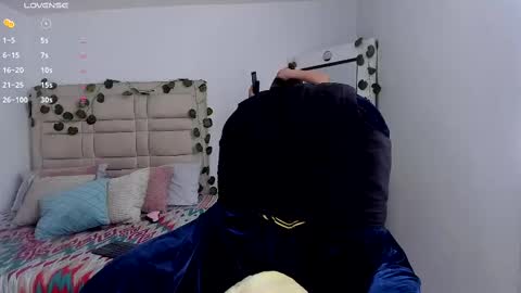 Selyn online show from November 5, 1:44 pm