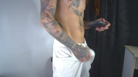 sem_alas online show from April 19, 1:05 am