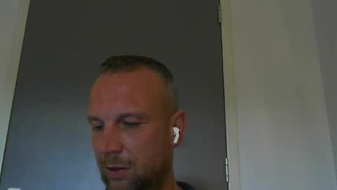 sence08 online show from November 3, 10:16 am