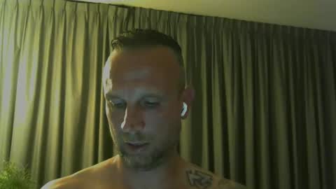 sence08 online show from May 20, 8:48 pm