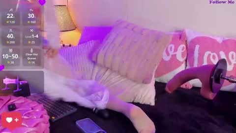 Snapshot of senniabella chatting on October 23, 2:16 pm Sennia online show from October 23, 2:16 pm