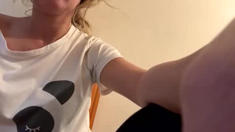 Snapshot of sennya_hayes chatting on September 29, 6:29 am Sennya online show from September 29, 6:29 am