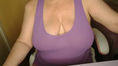 Snapshot of sensual_cris chatting on October 7, 12:46 pm CRIS  online show from October 7, 12:46 pm