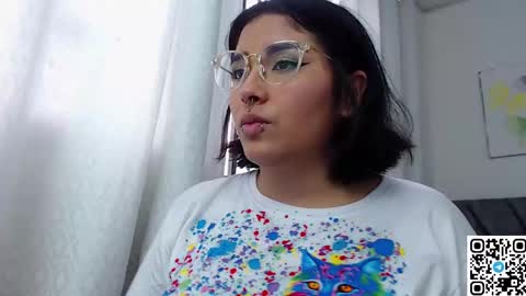 Snapshot of sensual_flame chatting on December 21, 10:40 pm Camille and sophie online show from December 21, 10:40 pm