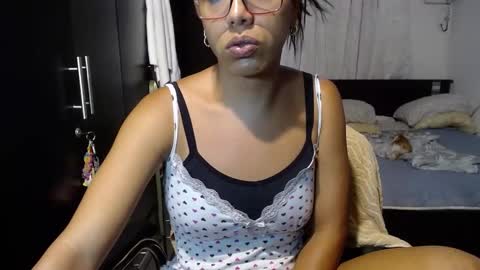 Snapshot of sensual_natalie chatting on December 2, 11:29 pm sensual_natalie online show from December 2, 11:29 pm
