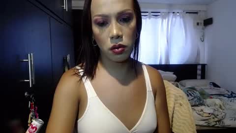 Snapshot of sensual_natalie chatting on January 6, 6:10 pm sensual_natalie online show from January 6, 6:10 pm