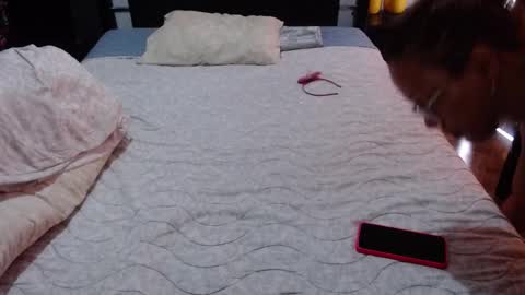 Snapshot of sensual_natalie chatting on September 18, 5:15 pm sensual_natalie online show from September 18, 5:15 pm