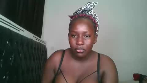 Snapshot of sensual_ria chatting on May 27, 6:16 pm sensual_ria online show from May 27, 6:16 pm