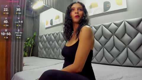 sensual_shantal online show from October 23, 1:10 pm