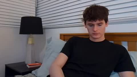 Snapshot of sensualalien chatting on December 15, 1:13 am Cam online show from December 15, 1:13 am