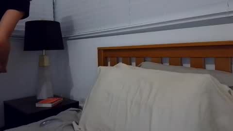 Snapshot of sensualalien chatting on February 4, 11:49 pm Cam online show from February 4, 11:49 pm