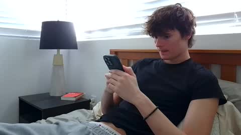 Snapshot of sensualalien chatting on February 11, 7:16 pm Cam online show from February 11, 7:16 pm