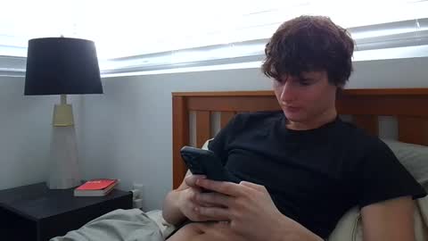 Snapshot of sensualalien chatting on February 13, 8:24 pm Cam online show from February 13, 8:24 pm