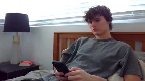 Snapshot of sensualalien chatting on February 15, 9:26 pm Cam online show from February 15, 9:26 pm