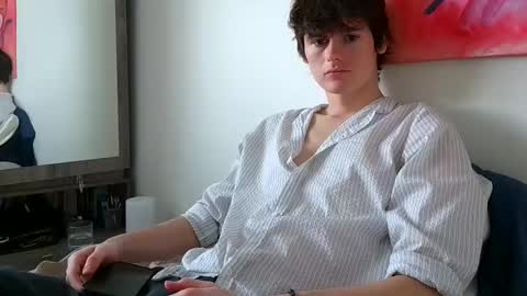 Snapshot of sensualalien chatting on February 17, 8:04 pm Cam online show from February 17, 8:04 pm