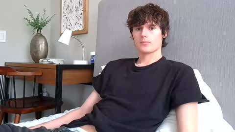 Snapshot of sensualalien chatting on March 2, 9:01 pm Cam online show from March 2, 9:01 pm