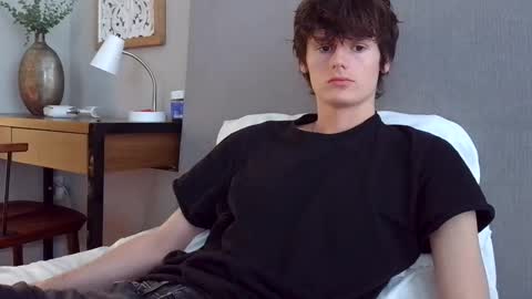 Snapshot of sensualalien chatting on March 3, 11:03 pm Cam online show from March 3, 11:03 pm