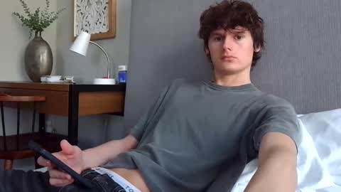 Snapshot of sensualalien chatting on March 4, 8:38 pm Cam online show from March 4, 8:38 pm