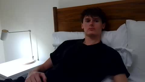 Snapshot of sensualalien chatting on October 28, 11:18 pm Cam online show from October 28, 11:18 pm