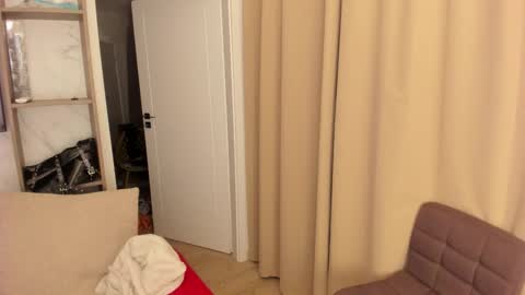 sensualbarbies online show from January 31, 7:11 pm