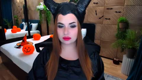 Becca online show from November 1, 1:07 am