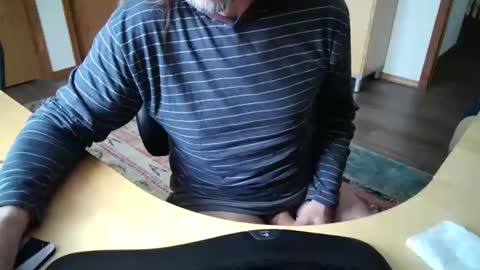 Snapshot of sensualgentlem chatting on February 16, 6:10 pm Sensually Yours online show from February 16, 6:10 pm