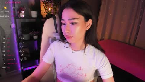 Snapshot of sensualily chatting on September 17, 4:08 pm Kiki online show from September 17, 4:08 pm